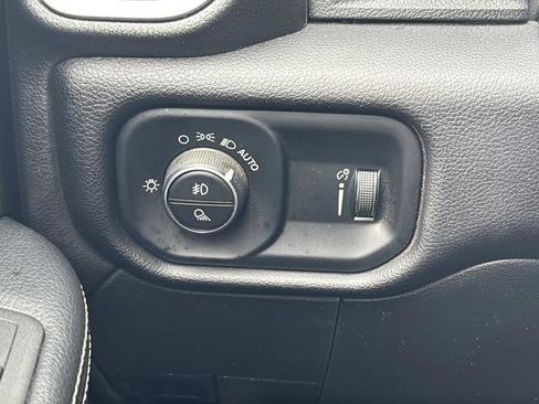 Used 2022 RAM 3500 Big Horn w/ Night Edition image 32