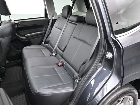 Used 2018 Subaru Forester 2.5i Touring w/ Popular Package #3B AWD/4WD image 27