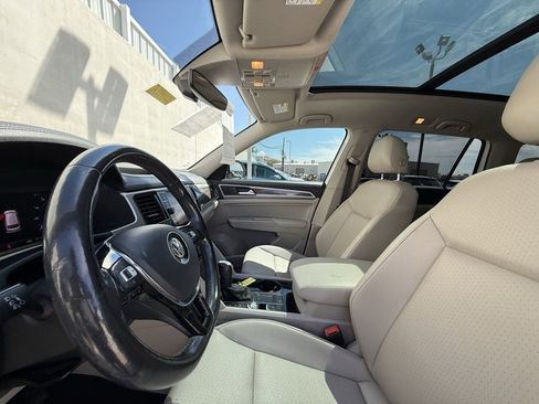 Used 2020 Volkswagen Atlas SEL image 5