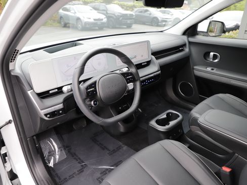 Used 2024 Hyundai Ioniq 5 Limited AWD/4WD image 16