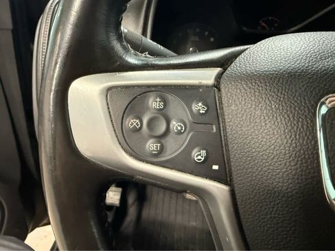 Used 2019 GMC Canyon SLT w/ Driver Alert Package image 18