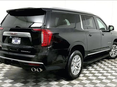 Used 2024 GMC Yukon XL Denali image 12