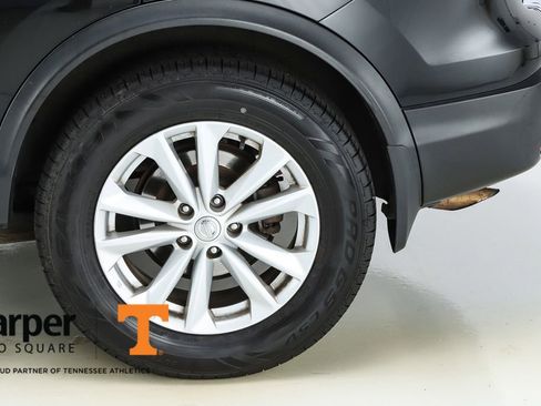 Used 2017 Nissan Rogue Sport SV w/ SV Premium Package image 43