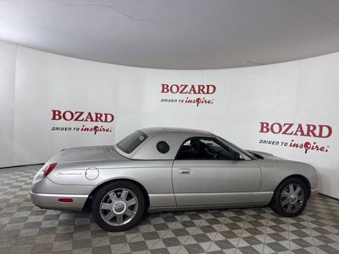 Used 2005 Ford Thunderbird image 9