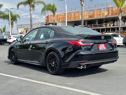 Used 2026 Toyota Camry SE w/ Convenience Package FWD image 12