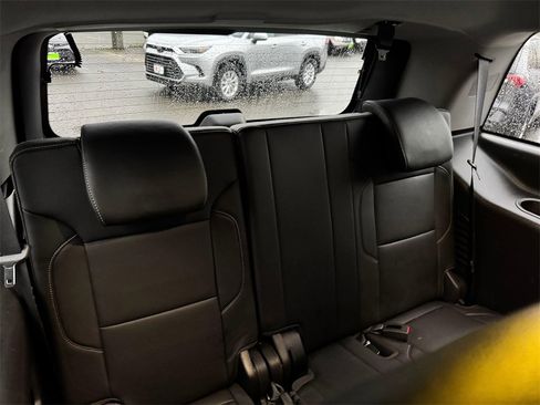 Used 2018 Chevrolet Tahoe LT w/ Luxury Package image 15