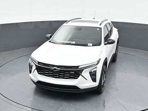 New 2026 Chevrolet Trax RS w/ Sunroof Package FWD image 63