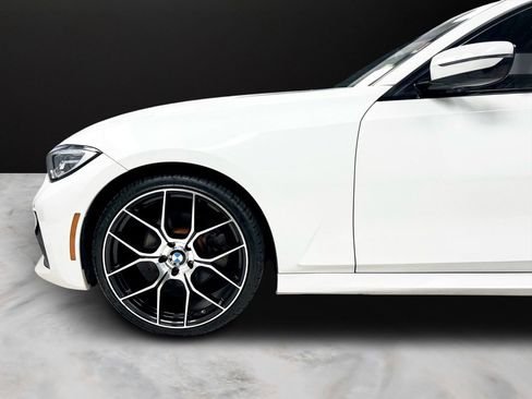 Used 2022 BMW 330i xDrive Sedan w/ M Sport Package AWD/4WD image 46