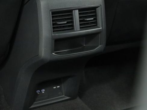 Used 2022 Volkswagen Atlas Cross Sport SEL image 34