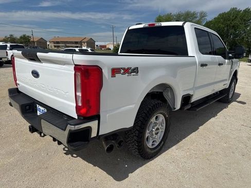 Used 2025 Ford F250 XLT w/ FX4 Off-Road Package AWD/4WD image 5