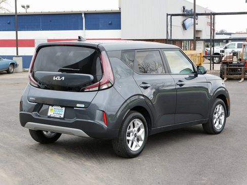 Used 2024 Kia Soul LX w/ Option Group 015 image 3