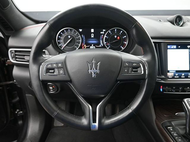 Used 2023 Maserati Levante GT AWD/4WD image 31