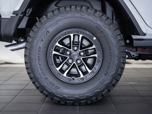 New 2026 Jeep Wrangler Unlimited Rubicon image 17