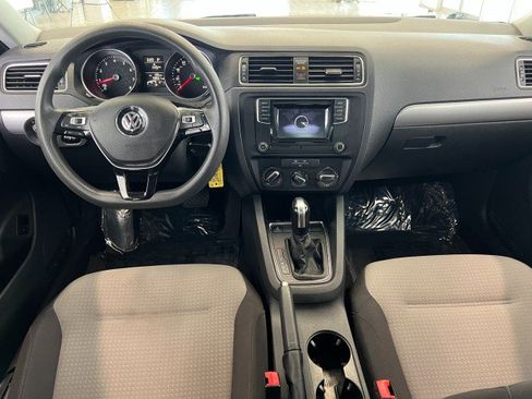 Used 2017 Volkswagen Jetta S FWD image 17