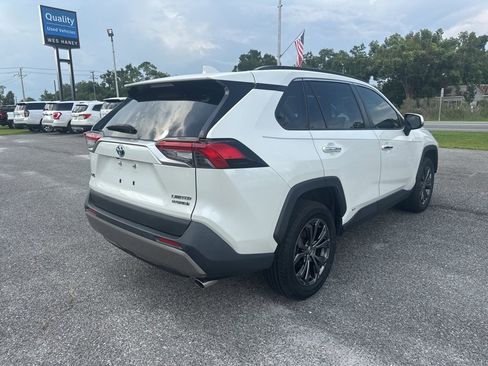 Used 2022 Toyota RAV4 Limited image 5