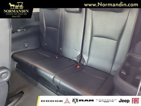 Used 2024 Toyota Grand Highlander AWD image 18