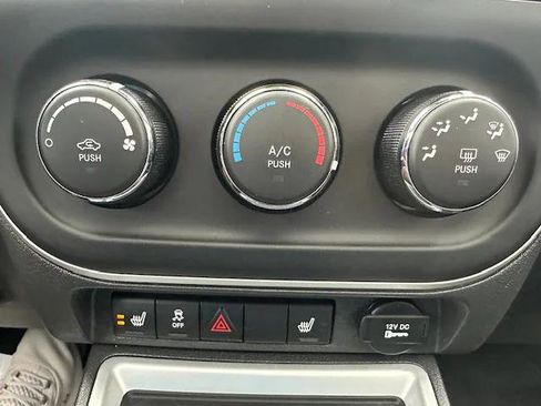 Certified 2017 Jeep Compass High Altitude image 19