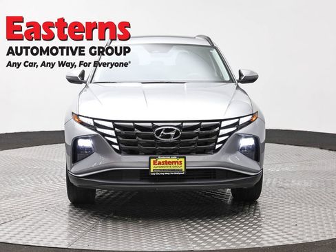 Used 2023 Hyundai Tucson SEL w/ Convenience Package AWD/4WD image 2