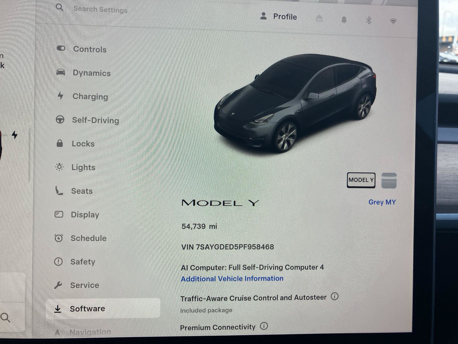 Used 2023 Tesla Model Y 2WD image 24