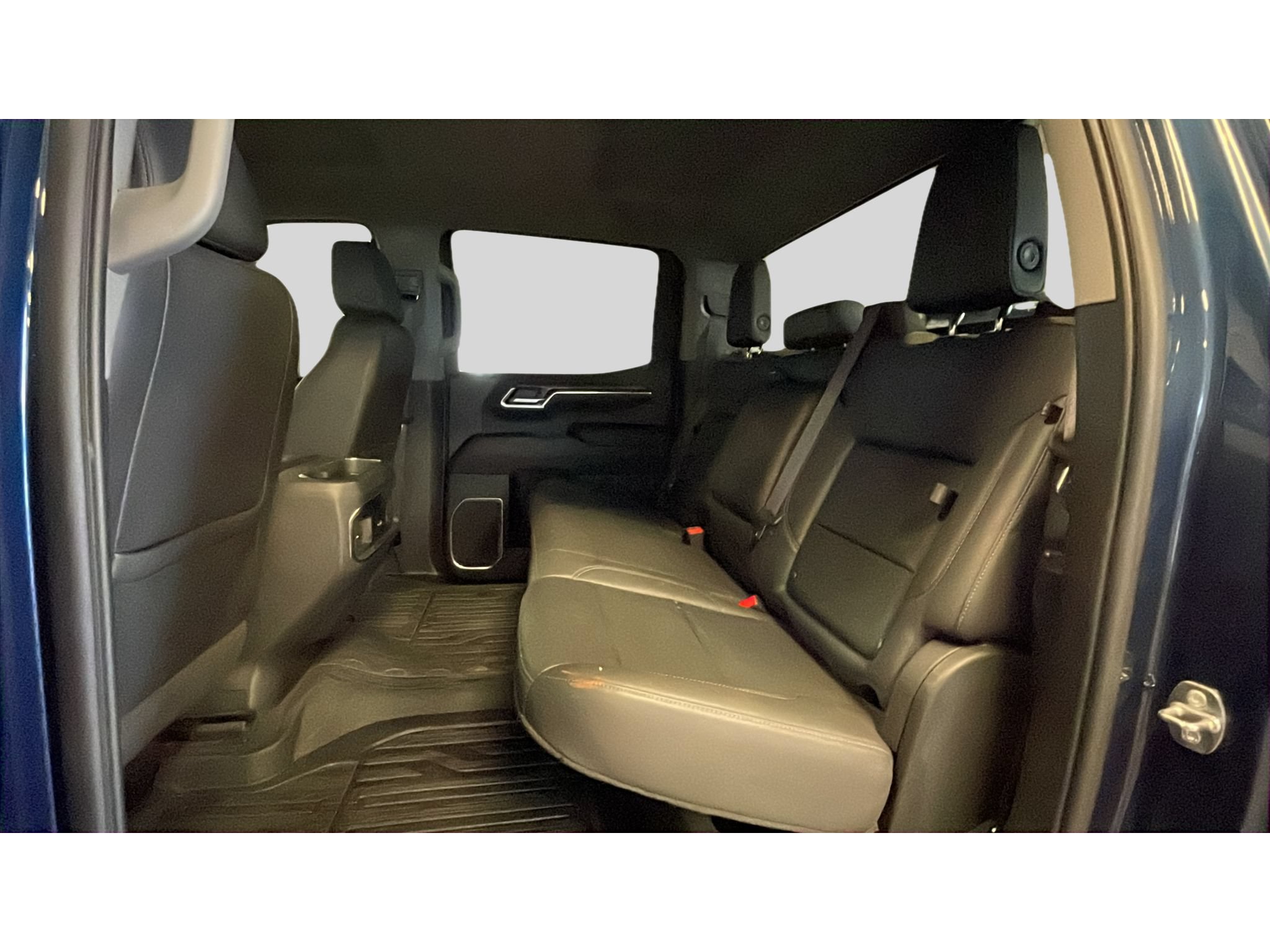Used 2022 GMC Sierra 1500 SLT w/ SLT Premium Package AWD/4WD image 14