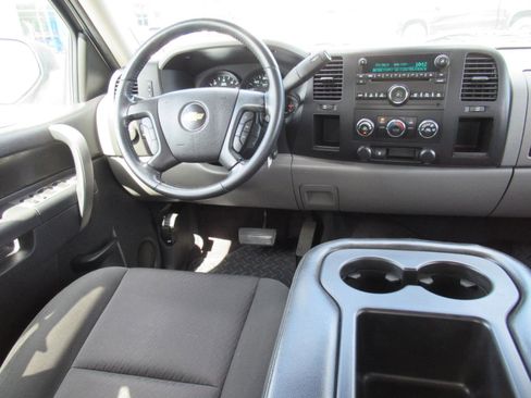 Used 2011 Chevrolet Silverado 1500 LS RWD image 13