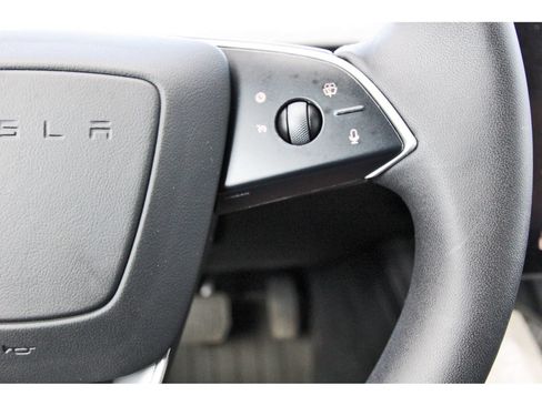 Used 2024 Tesla Model 3 Standard Range RWD image 18