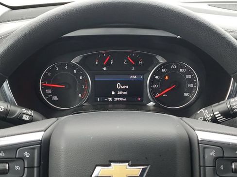 Used 2025 Chevrolet Blazer LT FWD image 24