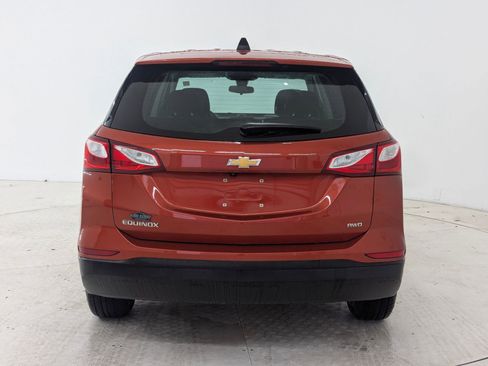 Used 2020 Chevrolet Equinox LS image 10