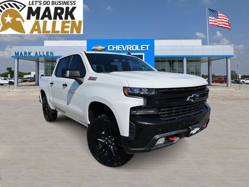 Used 2021 Chevrolet Silverado 1500 LT Trail Boss w/ Convenience Package II AWD/4WD image 1