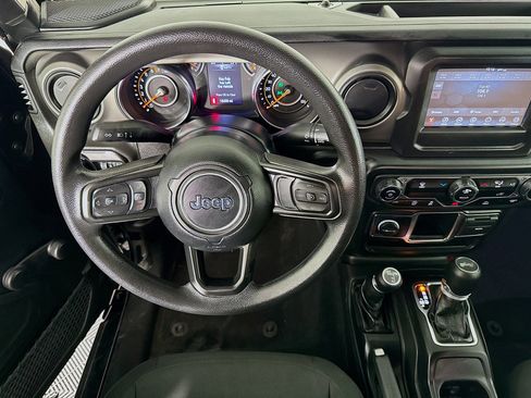 Used 2022 Jeep Wrangler Sport image 16