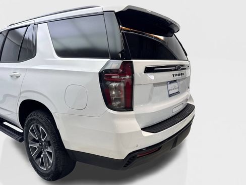 Used 2024 Chevrolet Tahoe Z71 w/ Luxury Package AWD/4WD image 19