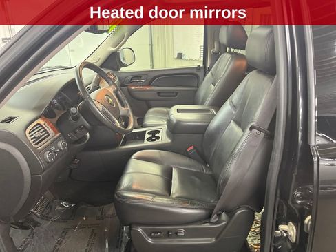 Used 2011 Chevrolet Avalanche LT w/ Luxury Package image 11