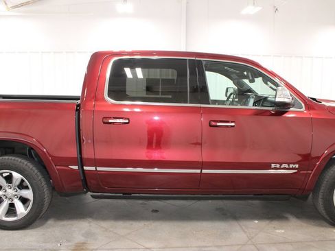 Used 2022 RAM 1500 Limited w/ Body Color Bumper Group AWD/4WD image 11