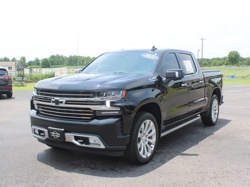 Used 2022 Chevrolet Silverado 1500 High Country w/ Safety Package II AWD/4WD image 4