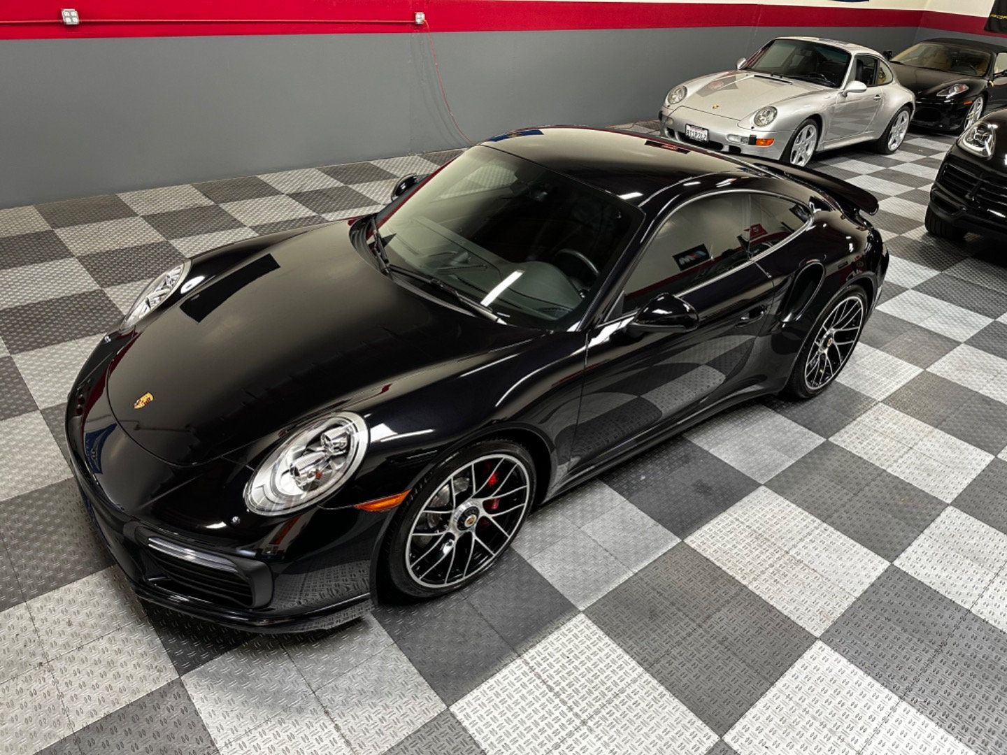Used 2017 Porsche 911 Turbo Coupe AWD/4WD image 10