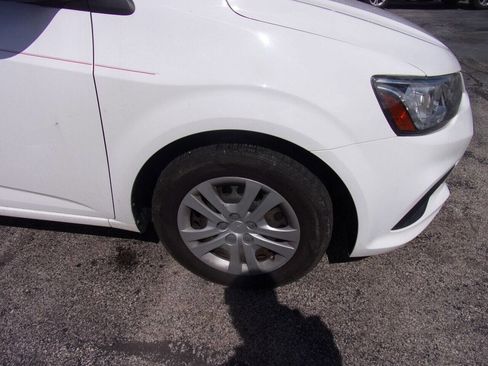 Used 2017 Chevrolet Sonic LT image 13