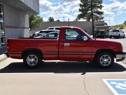 Used 2004 Chevrolet Silverado 1500 W/T RWD image 7