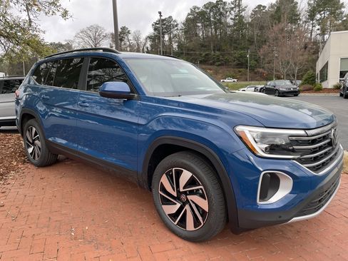 New 2026 Volkswagen Atlas SE FWD image 3