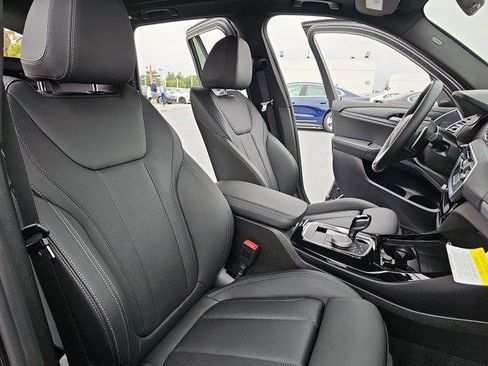 Used 2024 BMW X3 sDrive30i w/ Premium Package image 6