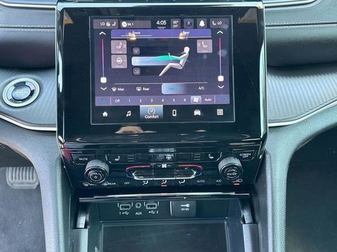 Certified 2024 Jeep Grand Cherokee L Altitude image 22