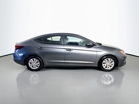 Used 2020 Hyundai Elantra SE w/ Cargo Package (C1) FWD image 11