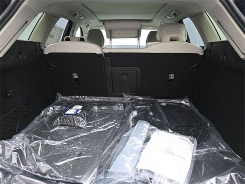 New 2026 Volvo XC60 B5 Ultra w/ Protection Package Premier image 31