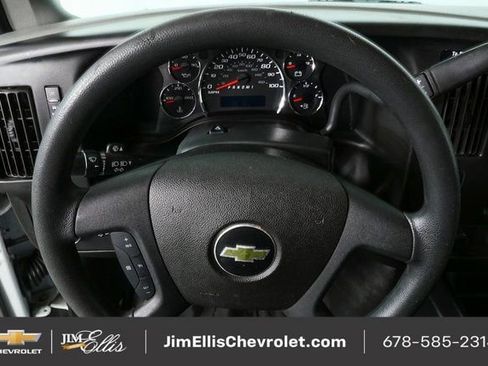 Used 2018 Chevrolet Express 2500 Work Van w/ Driver Convenience Package image 9