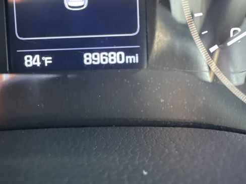 Used 2018 Hyundai Tucson SE w/ Cargo Package FWD image 15