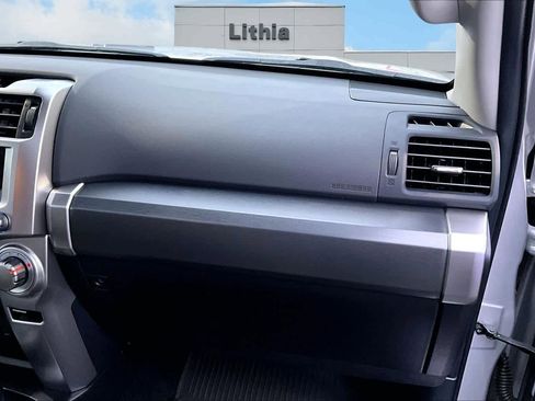 Used 2023 Toyota 4Runner SR5 Premium image 24