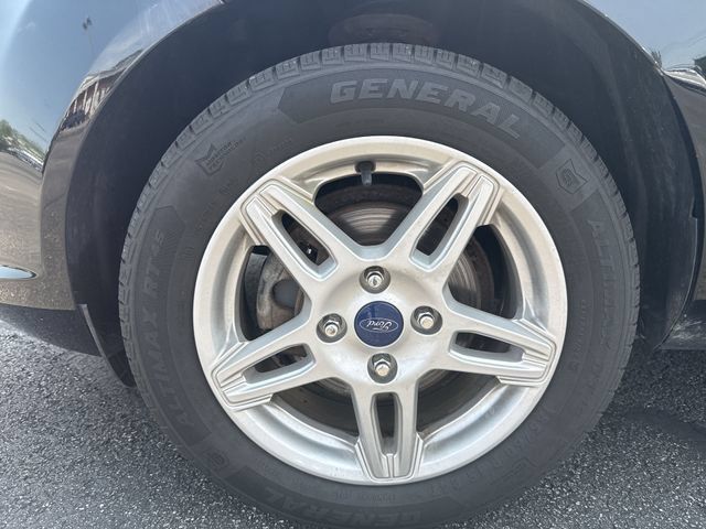 Used 2017 Ford Fiesta SE FWD image 19