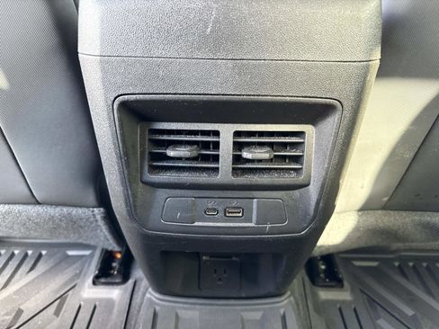 Used 2023 Chevrolet Colorado Z71 image 30