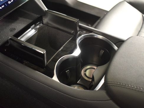 Certified 2024 Maserati Grecale Modena AWD/4WD image 34