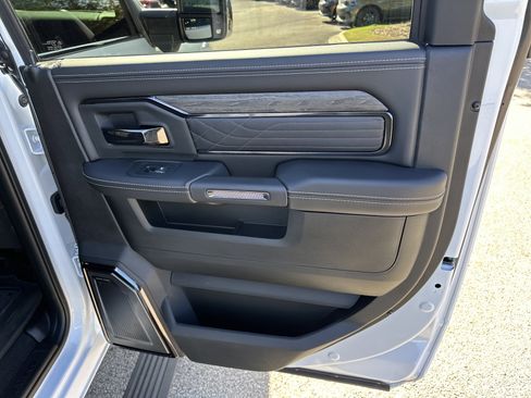 Used 2025 RAM 2500 Limited image 18