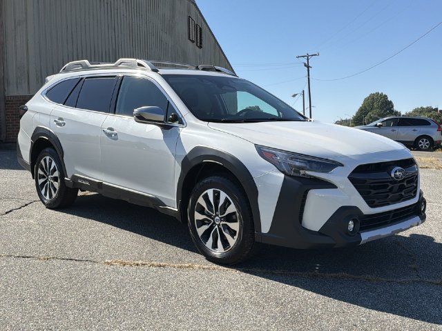 Used 2024 Subaru Outback Touring XT w/ Popular Package #2 AWD/4WD image 15
